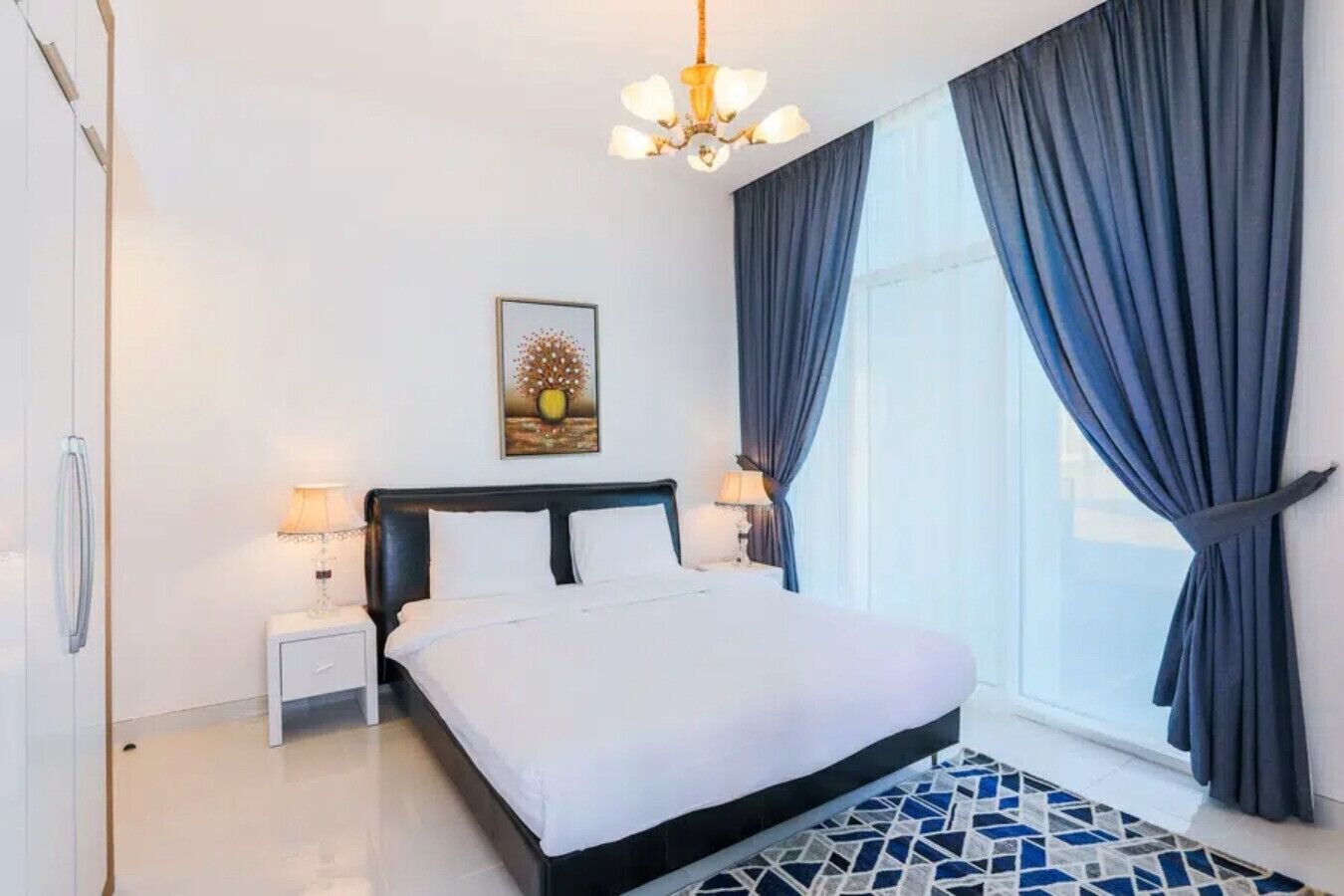 Iron/ironing board, free WiFi, bed sheets