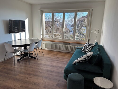 Apartment Lali Peseux/Neuchatel - 1 BR lake and Alps View with Balcony
