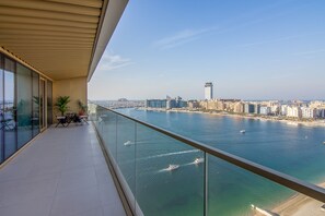 Property grounds - Skyline Serenity – Luxury Beachfront Living (Dubai)