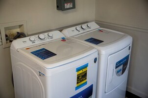 Apartamento, 3 habitaciones | Interior