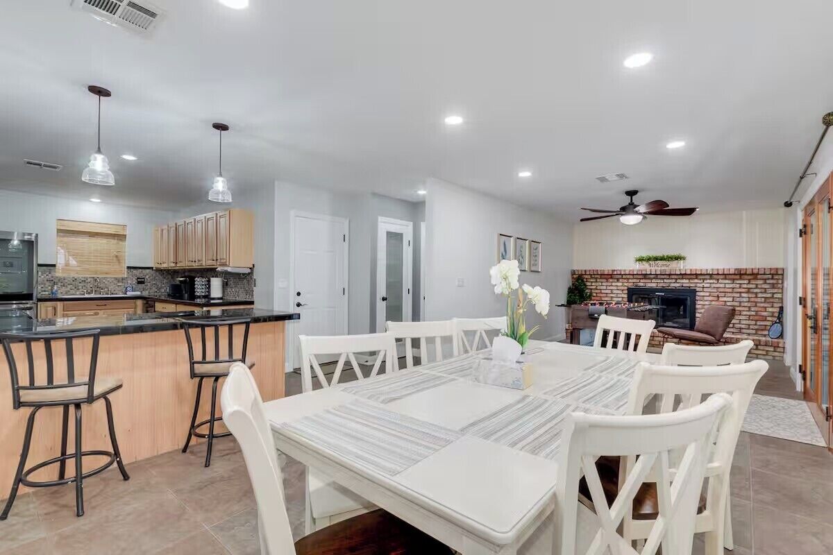 Comfort Triple Room | Dining