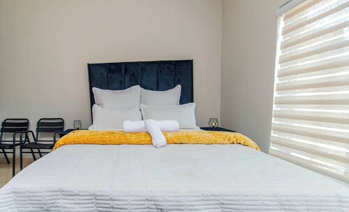 Win Haven • Luxury Comfort Suite