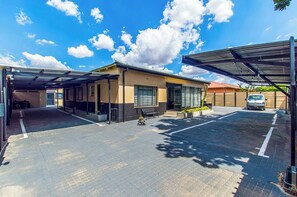 Exterior - Win Haven • Luxury Comfort Suite (Randfontein)