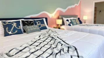 Una scrivania, culla da viaggio, Wi-Fi, lenzuola