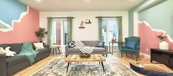 Luxury Family Home 2 King Beds Piano Sleeps 12