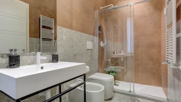 Deluxe Double Room, City View | Bathroom | Shower, hair dryer, towels, soap