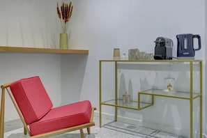 Kamar Quadruple Deluks, pemandangan kota | Interior