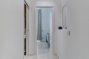 Deluxe Quadruple Room, City View | Interior