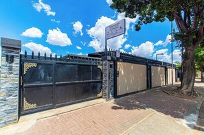Exterior - Win Haven • Classic Elegance Studio (Randfontein)