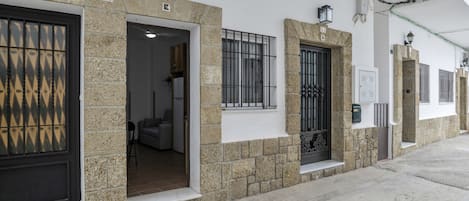 تفاصيل الفندق من الخارج