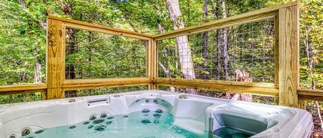 Outdoor spa tub