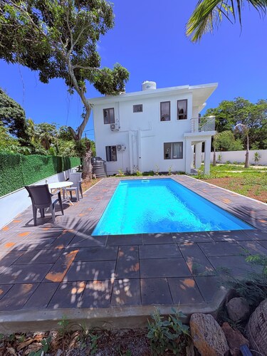 Cool Breeze Villa No. 2 in the centre of Grand Baie with swimming pool