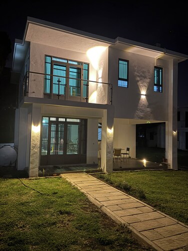 Cool Breeze Villa No. 2 in the centre of Grand Baie with swimming pool