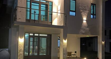 Cool Breeze Villa No. 2 in the centre of Grand Baie with swimming pool