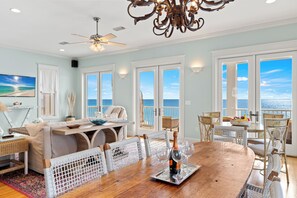 Dining - Gulf Front on 30A, Rooftop Deck, Paddle Boards (Inlet Beach)