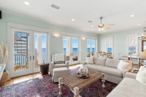 Älytelevisio, kirjoja