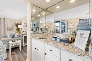 Apartment, Mehrere Betten (Seaside Beach & Racquet 5214) | Innenbereich