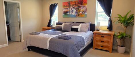 Iron/ironing board, WiFi, bed sheets