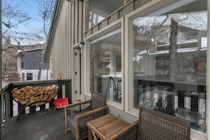Property grounds - Cozy Vail Retreat, On Shuttle Route, BBQ (Vail)