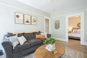 TV, offices - Chic Little Italy Apt | Balcony | Walk Everywhere! (San Diego)