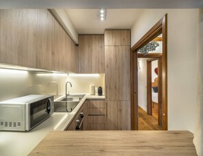 Fridge, microwave, oven, dishwasher - Cianderies Cozy Apartment R&R (Cortina d´Ampezzo)