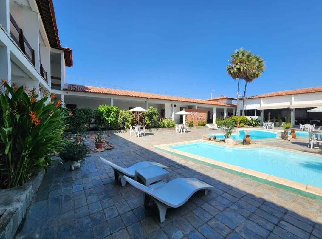 Deluxe Double or Twin Room | Living area