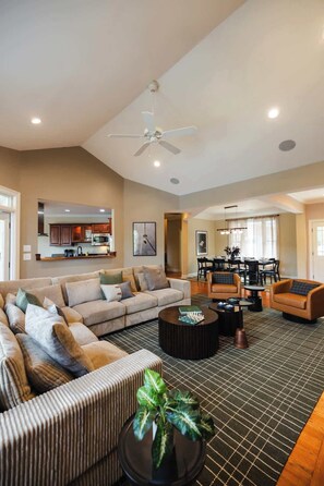 Smart TV, videojuegos, tenis de mesa y libros