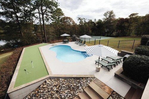The Ultimate Golf Trip House - Pool & Pickleball