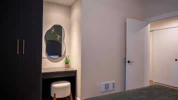 2 sovrum, strykjÀrn/strykbrÀda, internet och sÀngklÀder