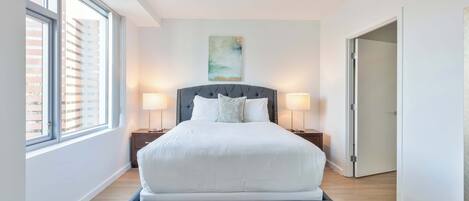 Schreibtisch, Bügeleisen/Bügelbrett, WLAN, Bettwäsche