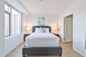 1 chambre, bureau, fer et planche à repasser, Wi-Fi