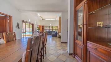 Casa, para fumantes | 3 quartos