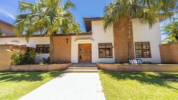 Casa, para fumantes | 3 quartos