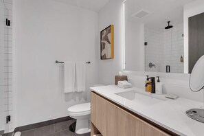 Shower - Elevated Studio | Elser Resort + Beach Club (Miami)