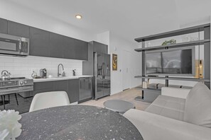 Interior - The Elser Miami | Elegant & Modern Retreat (Miami)