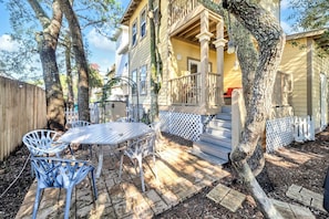 House, Multiple Beds (Light Shoes) | Outdoor dining - Light Shoes (Santa Rosa Beach)