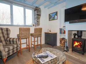 Living area - Puffin Cottage (Tintagel)