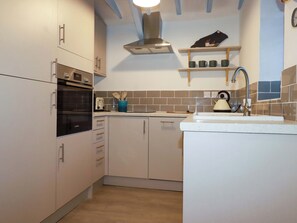 Oppvaskmaskin og kjøkkenutstyr