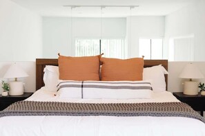 1 bedroom, iron/ironing board, travel cot, WiFi