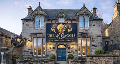 Bruce on the Row-Historic Elegance near Edinburgh