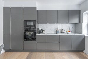 City-Apartment, 1 Doppelbett und Schlafsofa, Nichtraucher, Stadtblick | Eigene Küche | Espressomaschine, Wasserkocher mit Kaffee-/Teezubehör, Wasserkocher