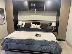 高級獨棟房屋 | 獨特裝潢、布置獨特、隔音、熨斗/熨衣板
