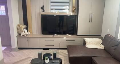 Modern Masterpiece 7 Bedroom Home