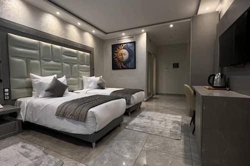 Deluxe Double or Twin Room