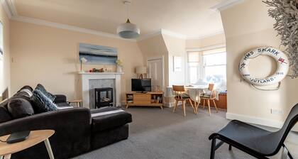 The Crow's Nest | Elie