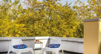 Palazzo Pedretti by Halldis