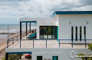 Terrace/patio - Popoyo Surfers' Dream House: Oceanfront 180° Views, Pool, and 4x4 Special (Tola, Rivas, Popoyo)