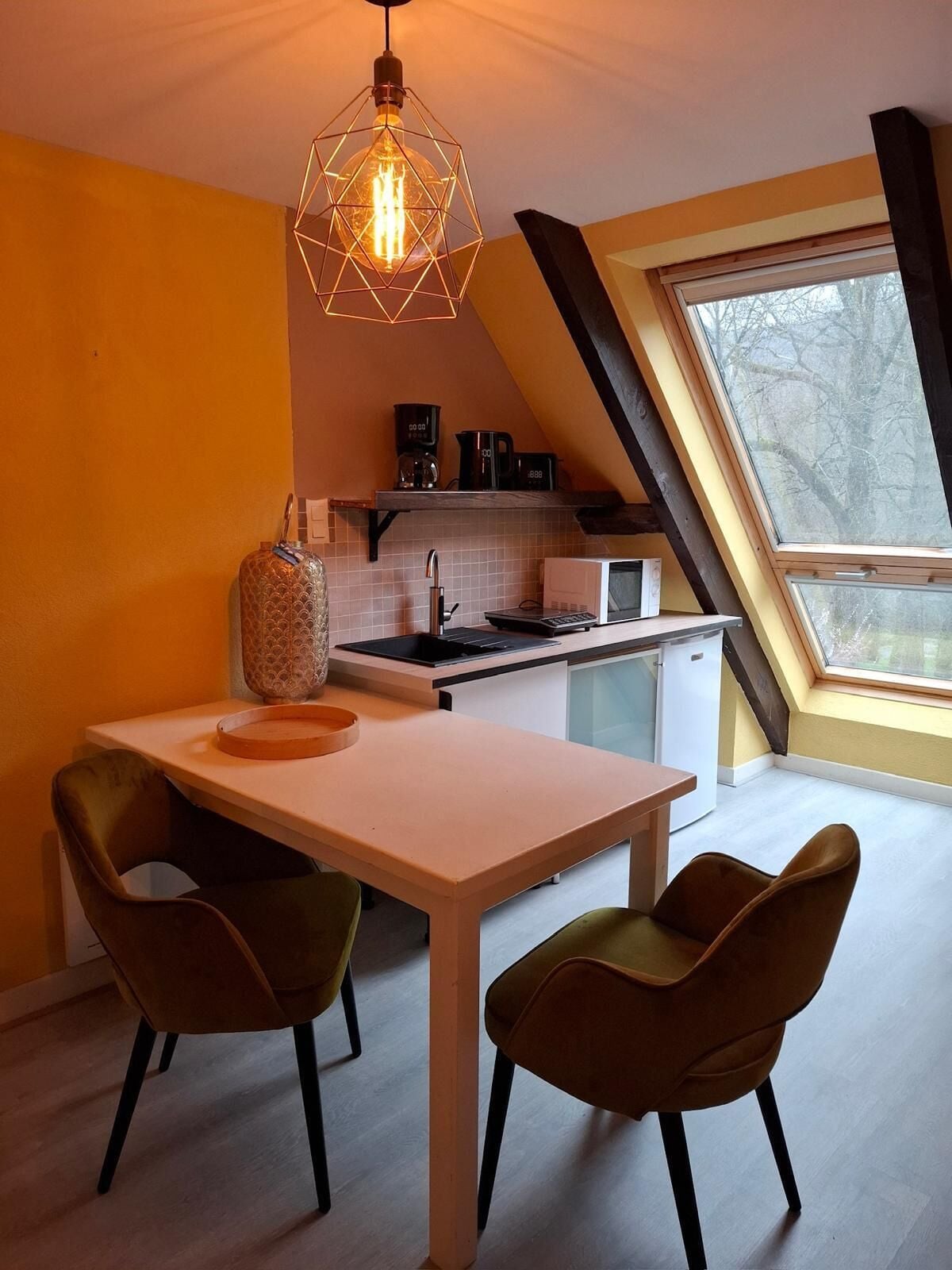 Suite, vistas al río