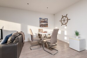Interior - Baird Place (No 26) | Elie (Elie)
