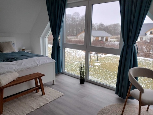 Exklusives Ferienhaus zw. Darß/Rügen mit Kamin & Sauna